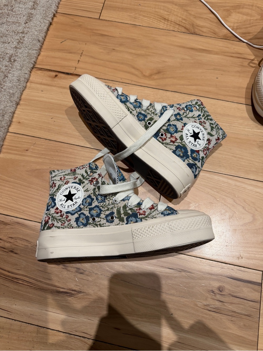 Converse Chuck Taylor High Top Floral Tapestry Platform Sneakers 6.5